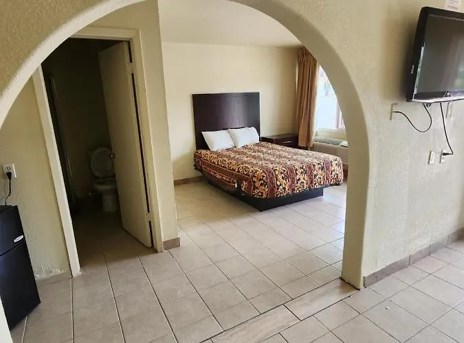 Hometown Inn And Suites